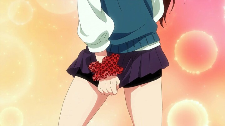 After the male lead dresses up as a woman, his charm is too overwhelming—his six girlfriends are com