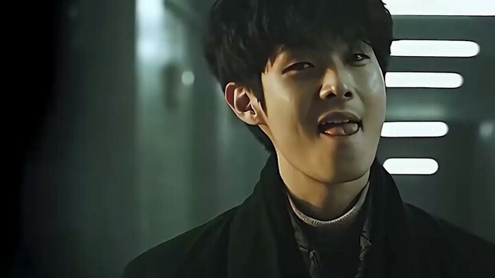 Gimana bisa di serial sebelumnya masih berantem, terus di serial berikutnya langsung pacaran?