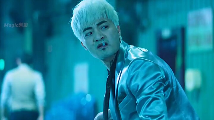 Trong bộ phim này, người duy nhất có thể chế ngự được ánh hào quang của anh chàng tóc trắng chỉ có ô