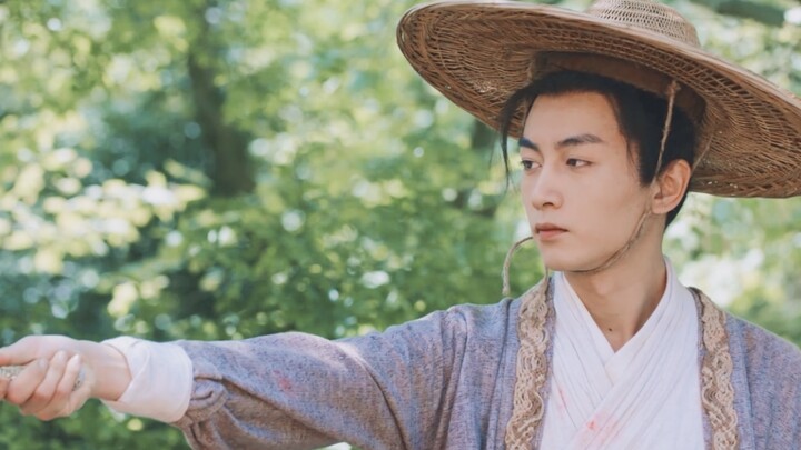 Help! He just went out to chop wood, why does he smell like a martial artist? [Chen Xiao x Gu Qianfa
