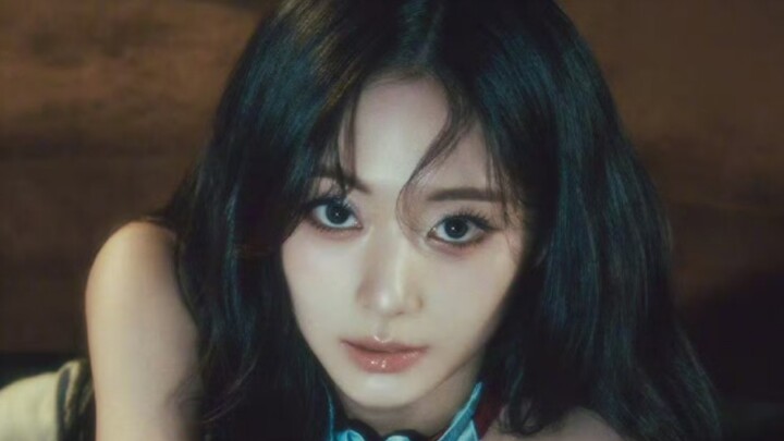 Đẹp quá!! TWICE - Chou Tzu-yu công bố ảnh teaser album solo