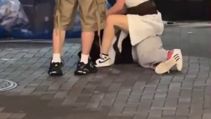 ชาวเกาหลีบนท้องถนนญี่ปุ่นปะทะกับชาวญี่ปุ่น