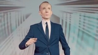 “起猛了，看到一个NPC在跳舞！”