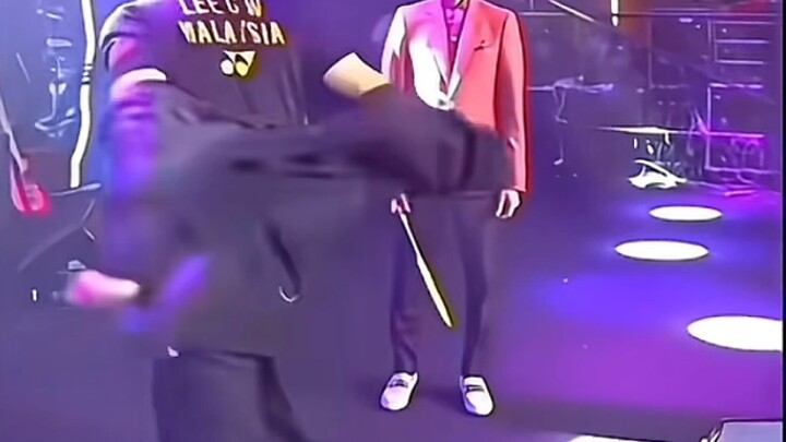 Lin Dan’s haircut (bushi)