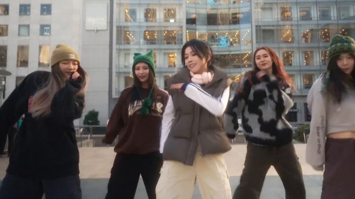 【NewJeans】1998 'Ditto' Challenge the most retro style road show dance on the Internet! feat. The bea