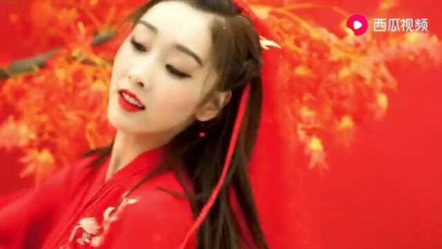 【พี่สาวซวนลู่】การแสดงเต้น "แรกพบ" สาวๆ จากเรื่องตำหนักตะวันออกอยู่ที่ไหนกัน?