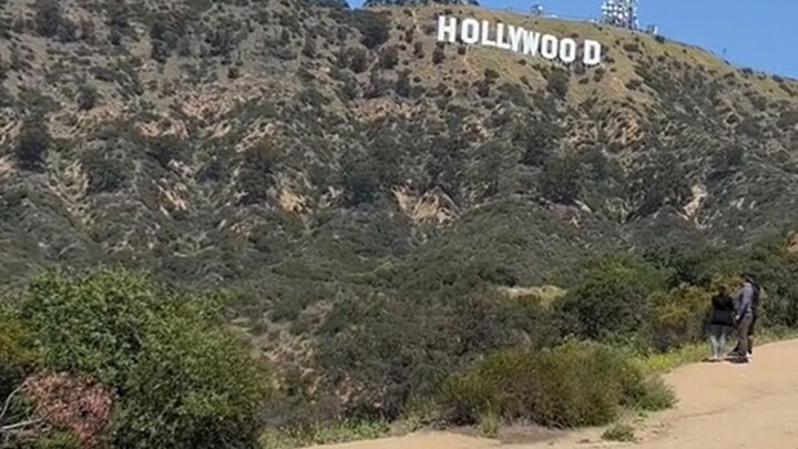 عندما يصل أبناء لوشنغدو إلى لوس أنجلوس