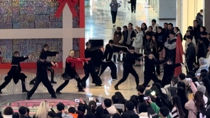 I was passing by and saw the most shocking Phantom dance ever.