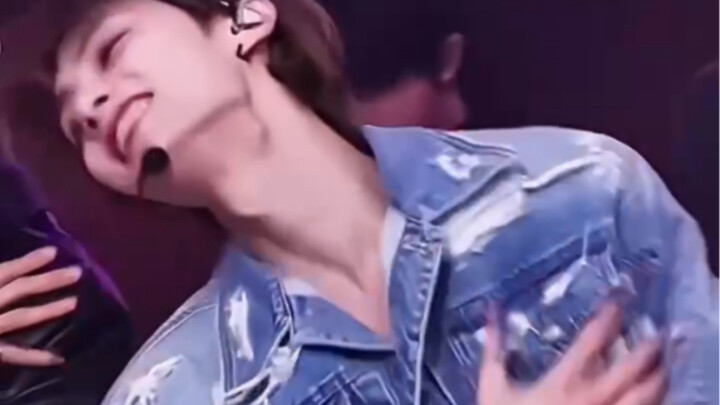 Thật sự cứu mạng, động tác này đúng là phải để 3j làm!