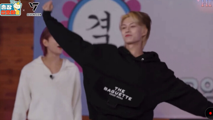 Wen Junni danced my absolute favorite hit during the Mid-Autumn Festival business trip—so amazing!