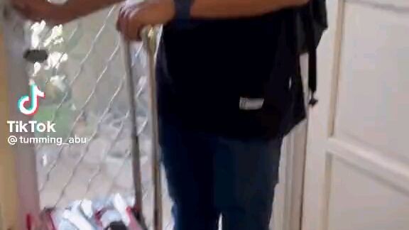 kalakuan kocak pas dapat ijin sehari