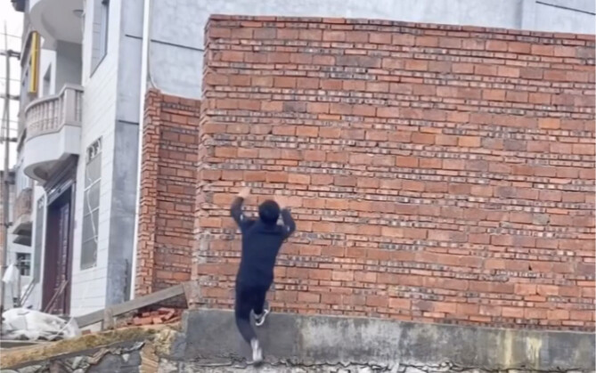 小亮劲敌