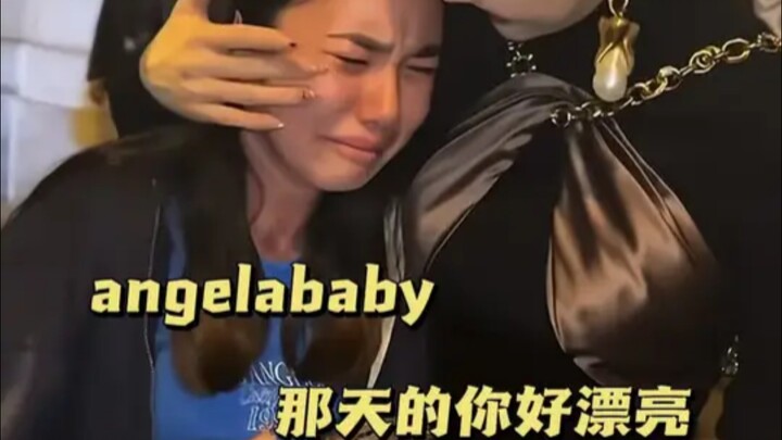 Baby is simply the gentlest, most understanding big sister in the world—Angelababy.