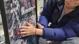 高达盒子积压太多，做成高达相框，谁知道反手又被这胶佬坑我买两个。#高达 #模型 #胶佬 #拼多多平价手办模玩