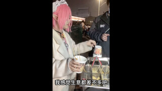Out cosplay and set up a stall to sell oden...79