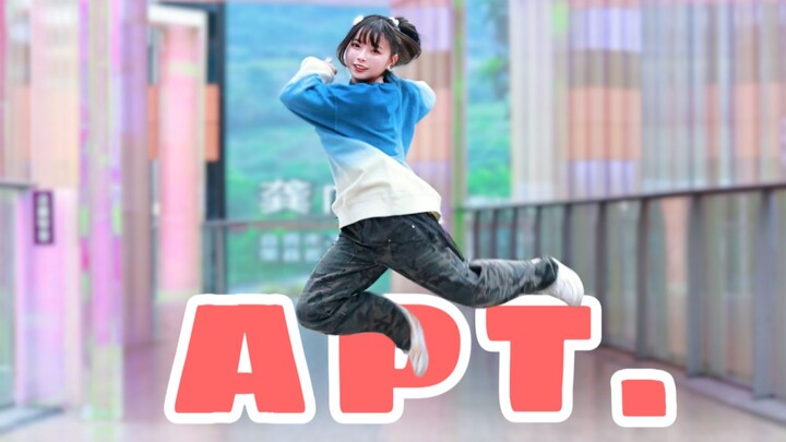 【Qiqi】Gây nghiện cực! A-Pa-Ci~ A-Pa-Ci~ Park Chae-young ROSE “APT” 【HB2 Bottle kaguya】