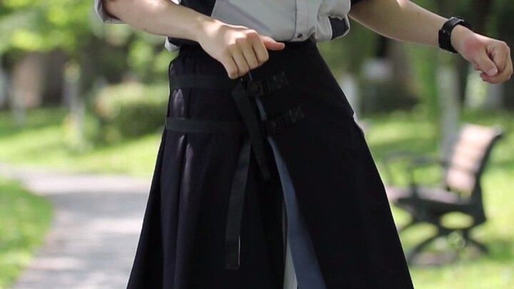 [Merchandise Honkai Impact 3] Anak laki-laki yang terlambat memakai rok bebek, apakah kalian masih a