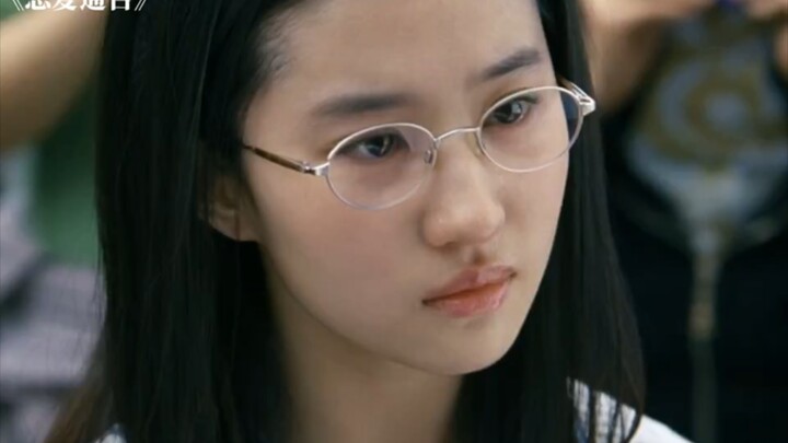Bagaimana bisa dia membuat Liu Yifei menangis?! Dengan wajah seperti itu, ia malah membuatnya menang