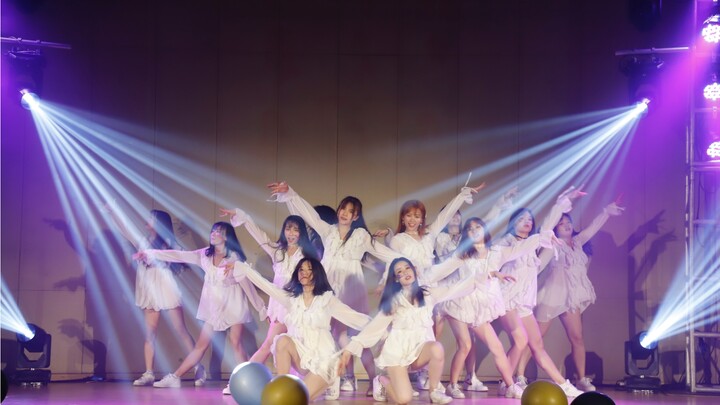 Butterfly - Moonbyul dari LOONA, penampilan ulang tarian Kpop oleh tim tari Dongguan University of T