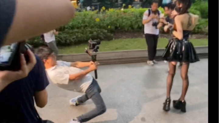 พฤติกรรมชวนงงของช่างภาพ ล้ำสมัยเกินไปจนดูไม่รู้เรื่อง