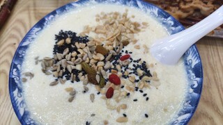 About how I ate 38 different snacks during my four-day, three-night trip to Xi'an.