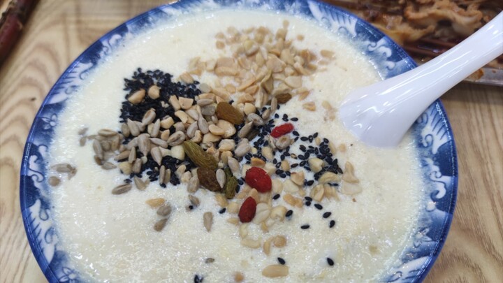 About how I ate 38 different snacks during my four-day, three-night trip to Xi'an.