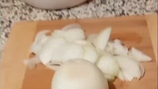 القط: أنا قط متعلق بأمي، أريد البقاء معها #حيوانات أليفة لطيفة