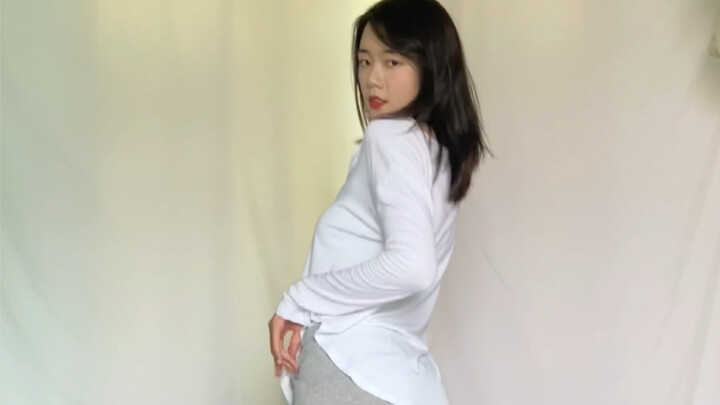 I can’t dance to Lim Nayeon-POP anymore~ I can’t even take care of my expression and hair management