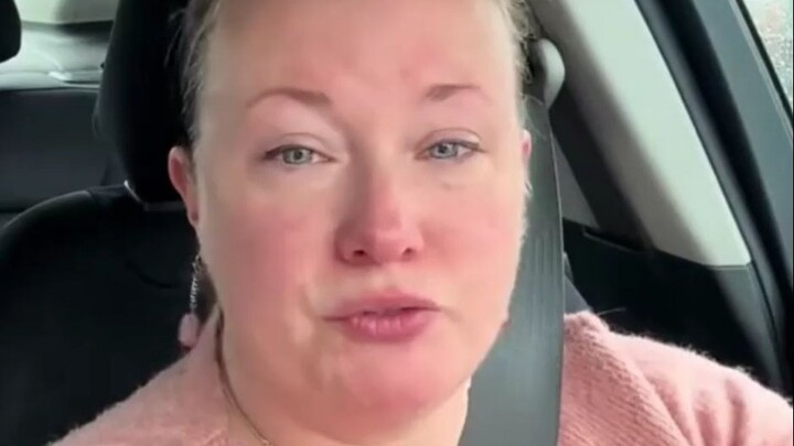 أخيرًا فهمت لماذا كان بطل فيلم “عندما يطرق السعادة الباب” ميئوسًا إلى هذا الحد_الولايات المتحدة_البط