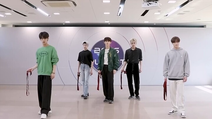 【BOYSPLANET】افتح "Over Me" في غرفة التدريب بطريقة أغنية "202 افتح"