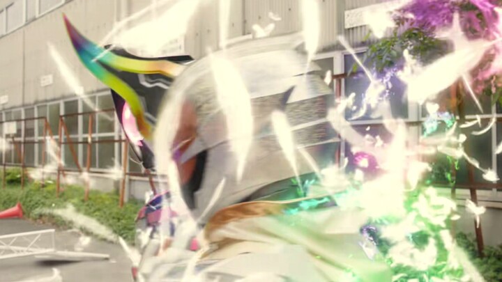 "Versi Teater Kamen Rider Shi Wang" Penunggang utama Quan Heicheng secara kolektif berubah menjadi b