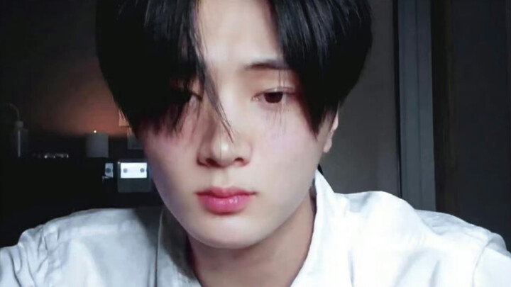 هذا بلا شك أكثر بث مباشر مقزّز لفوري، لأن طيبوبة شخصية ليانغ تشن يوان جعلته يستهدفك بلا حول ولا قوة!