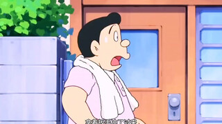 #哆啦A梦 让亲爹被气球吊着飞上天