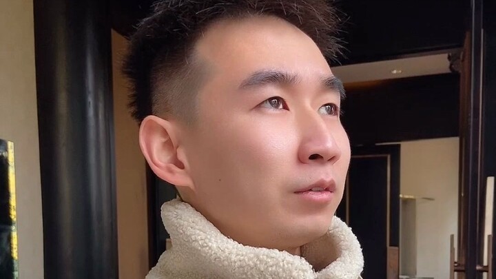 Now you finally understand why my senior sister is always MIA, right?