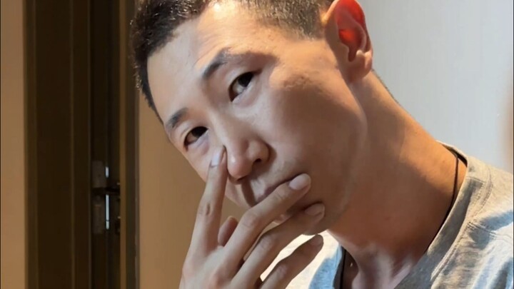 Nghe lời vợ, đừng để mình bị thương nhé!