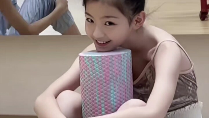 อายุน้อยขนาดนี้ยังน่ารักขนาดนี้/สไตล์การแต่งตัวธรรมดาของนักเรียนเต้น ไม่มีการชี้นำที่ไม่เหมาะสม