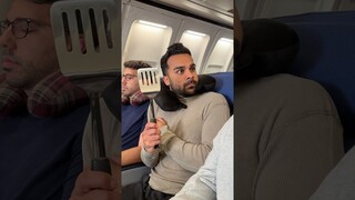 Battle for the Armrests by AdamW