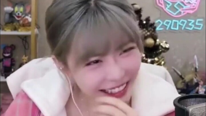 Chị Châu lúc nào cũng ham học hỏi lắm...