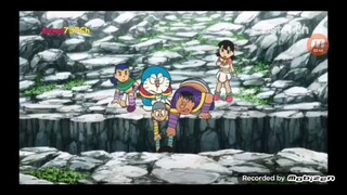 ketika Nobita kesusahan maka di sanalah temannya menolong