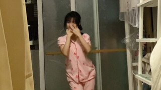 เลียนแบบอย่างไม่ลึกซึ้งในหอพัก