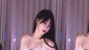 Korean beauty anchor shakes her chest and arms and dances Minana♪Lip Hip