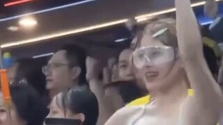拉拉队
