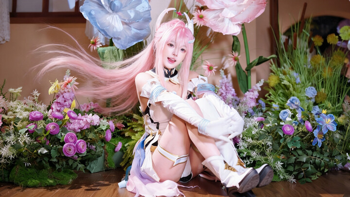 “Cô ấy dường như biết mình rất đáng yêu!” EP Băng Tuyết Bay Lượn