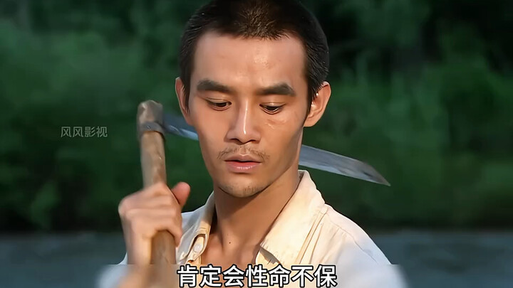 #影视解说 #影视剪辑 男人在小树林上完厕所，不料竟撞见震惊一幕