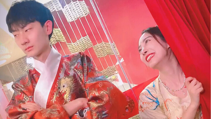 Từ nay trở đi, mọi sư muội đều được đối đãi như sư đệ