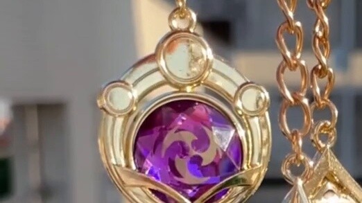 The owners of [Eye of God] are all qualified to become gods, right?