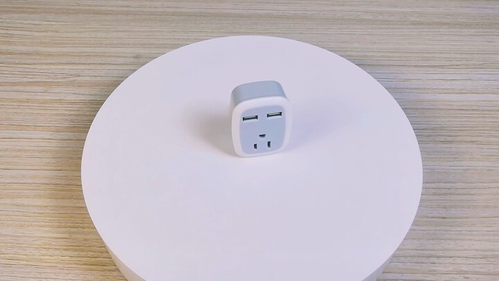 American to European plug with 2USB