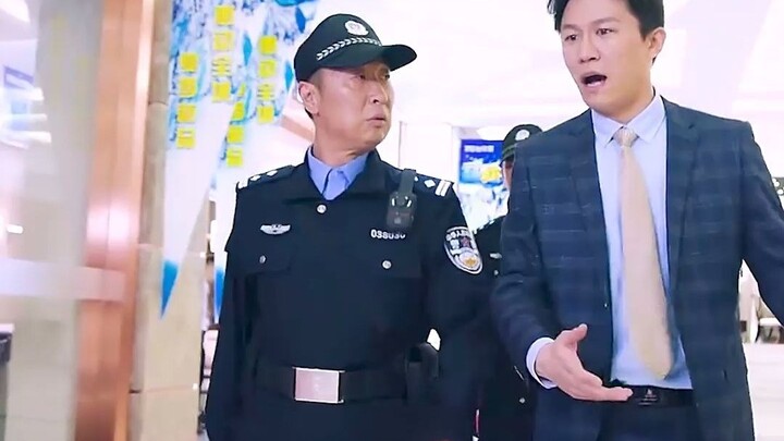 Inilah yang disebut profesional, pencuri kecil sepertimu bisa ditangkap seratus orang dalam sehari!!