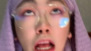 Guru malah secara sukarela meminta maaf padaku?!