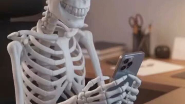 Skeleton Baca Komentar Netizen 😂